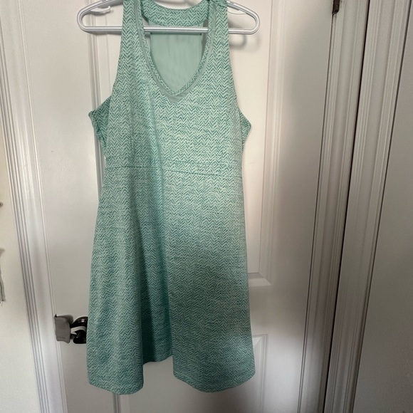 Mondetta Active wear dress - Picture 3 of 5